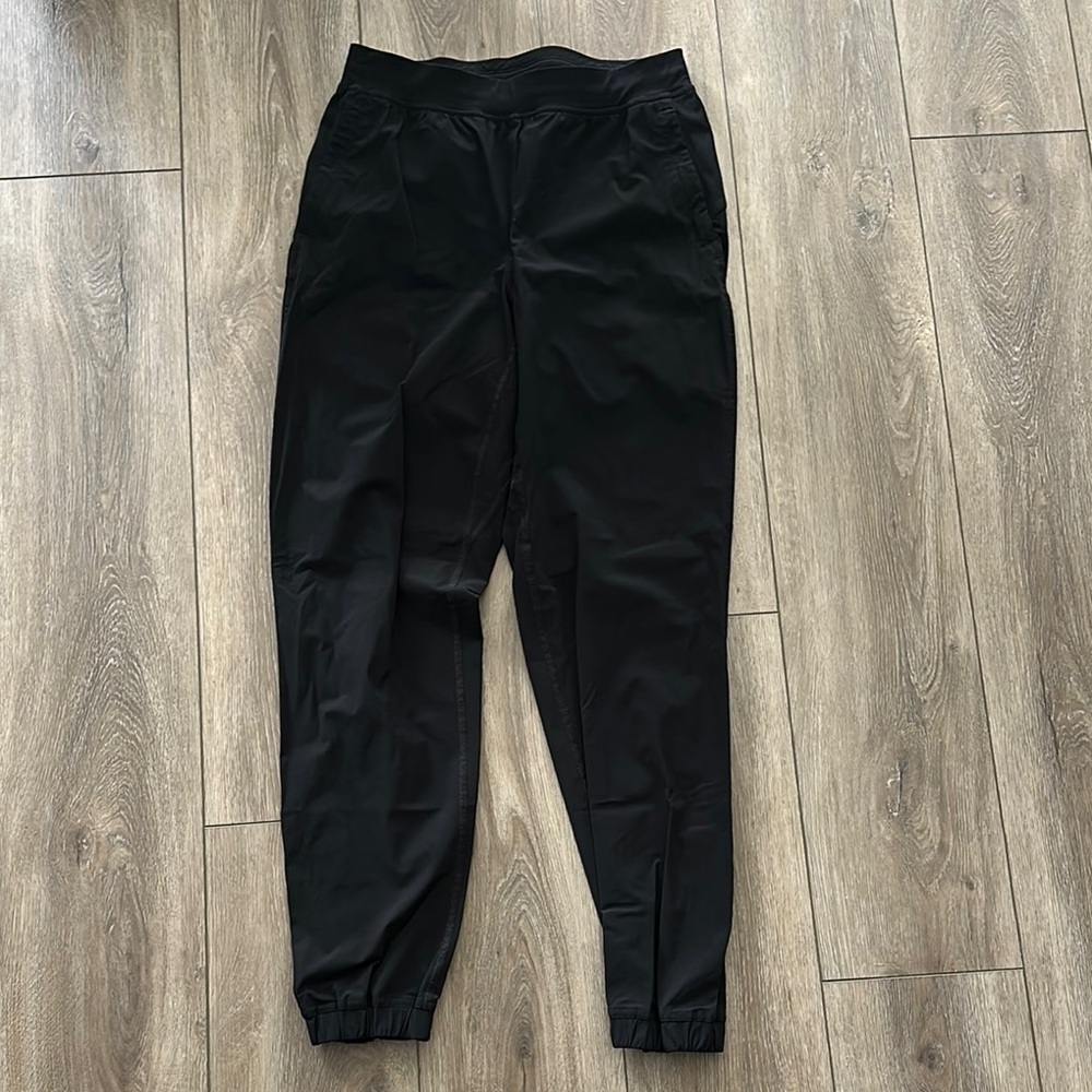 LULULEMON Black Jogger Pants Size 6